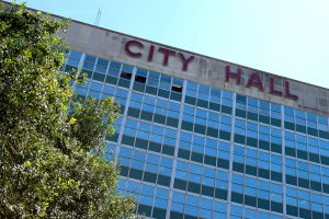 Read more about the article 2025 New Orleans Mayoral Election: Candidates, Polls & Race Dynamics